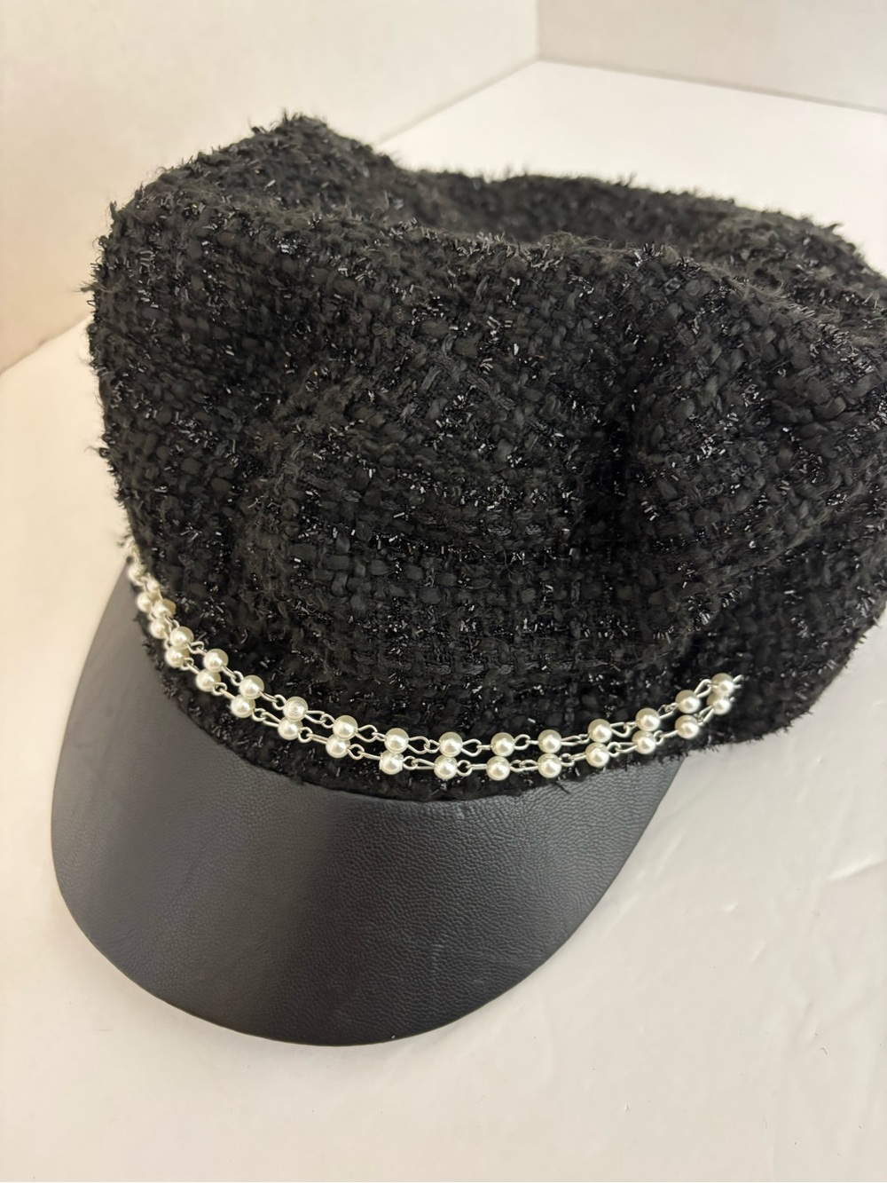 Black Tweed Pearl-Trim Newsboy Cap - Women Accessories